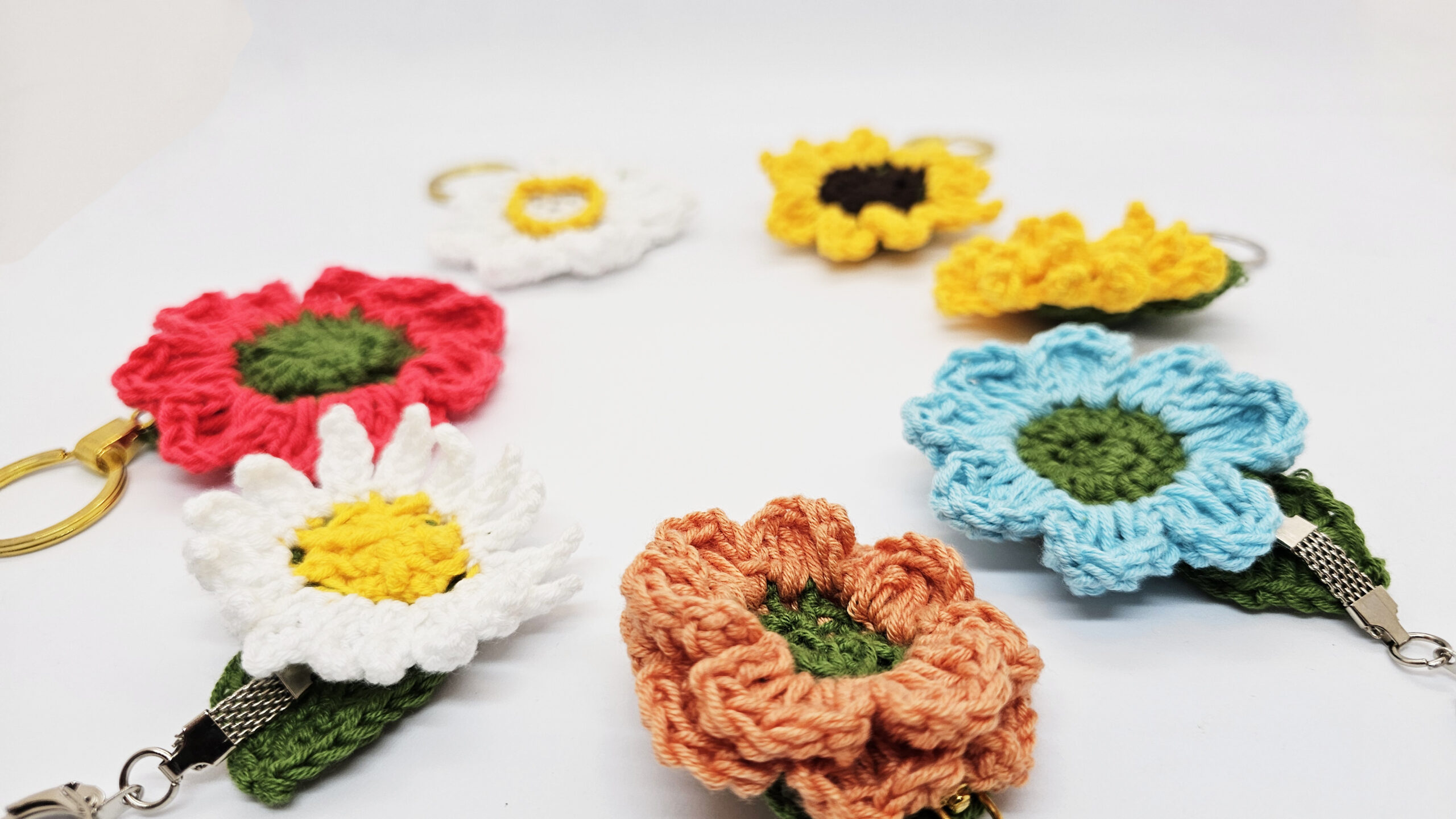 szydelkowy breloczek kwiaty (4)